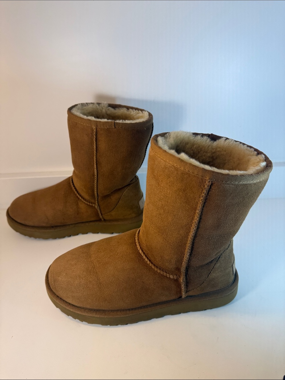UGG Classic Chestnut Short II Chestnut Suede Boots - Size 7 - Picture 2 of 11